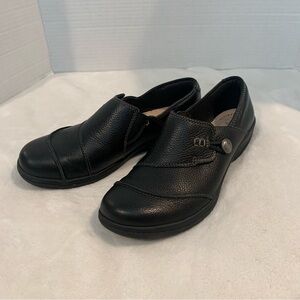 Clark loafers black flat women’s size 8